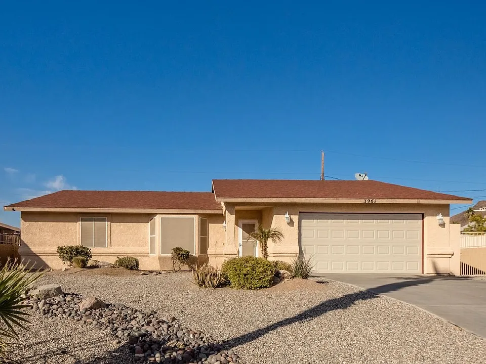 3967 Breakwater Dr