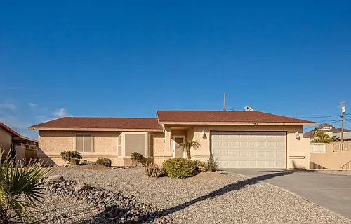 3967 Breakwater Dr Photo 1