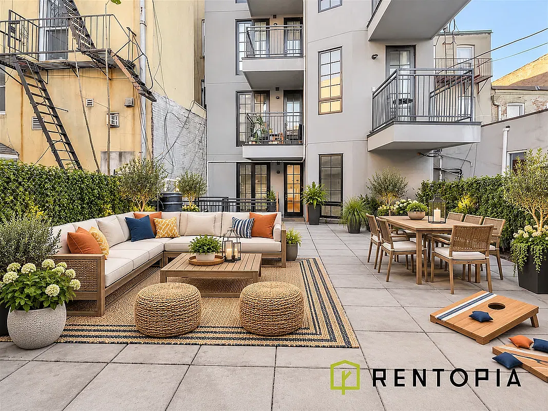 555 Grand Street — Photo 1