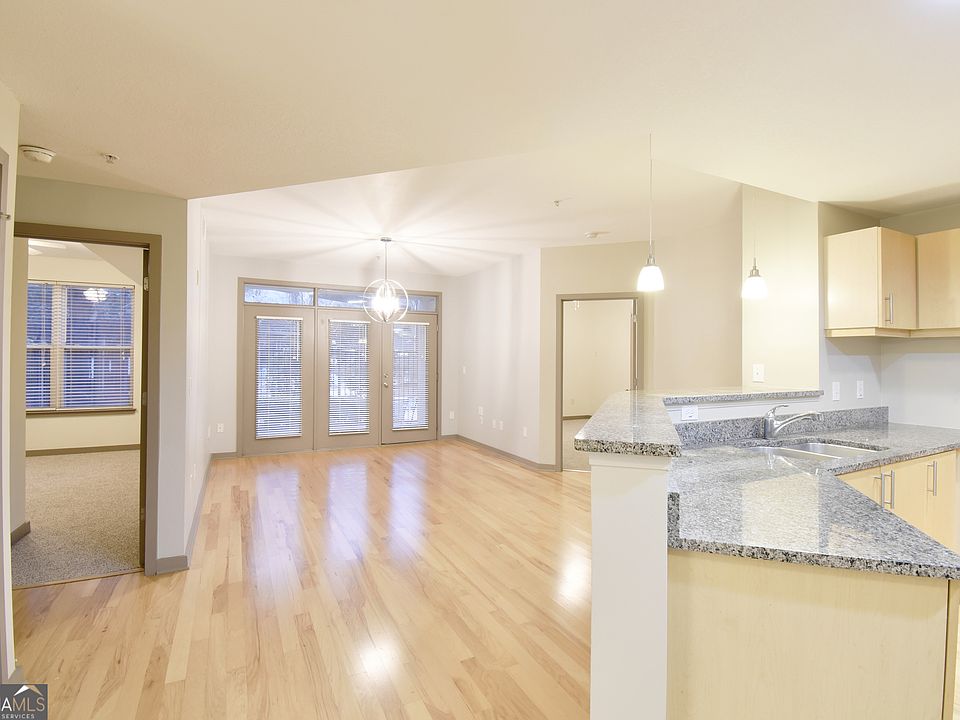 1st image of 390 17th St NW Unit 2024