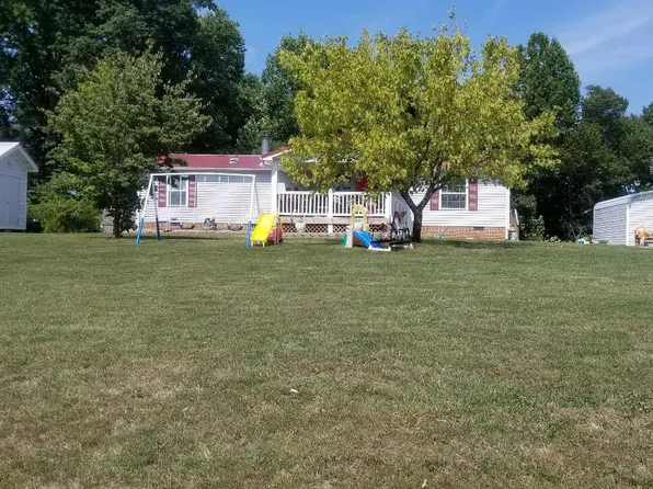 270 Goldmine Rd, Glade Hill, VA 24092