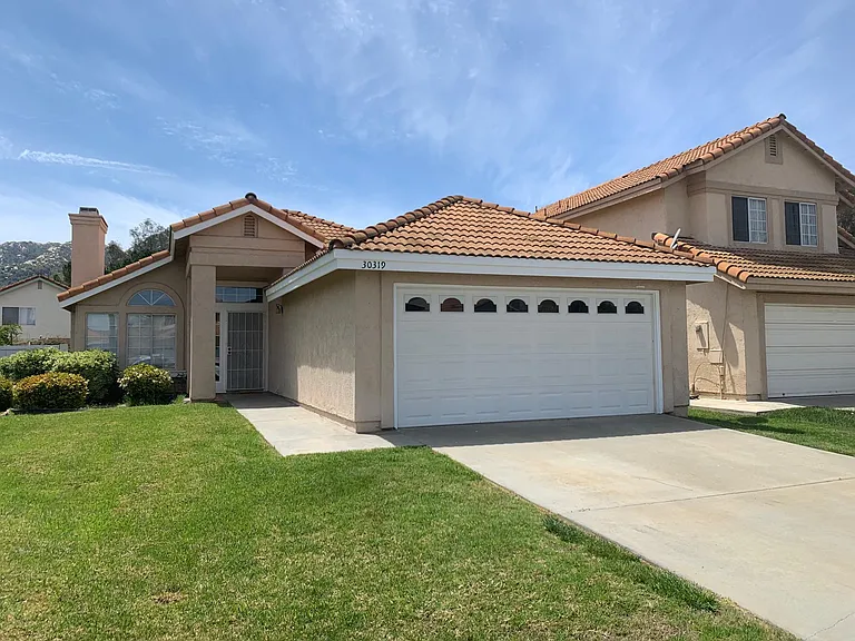 30319 Pechanga Dr — Photo 1