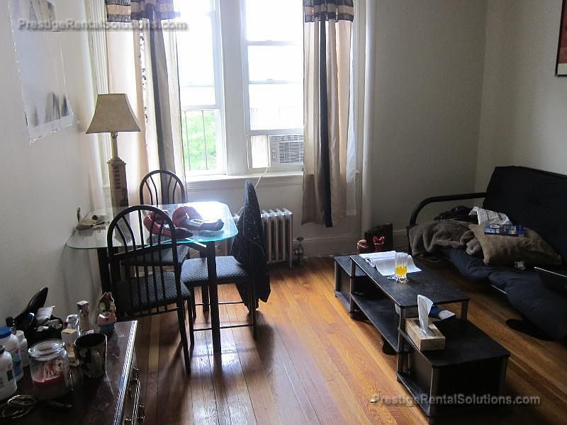 2nd image of 1810 Comm Ave APT 28