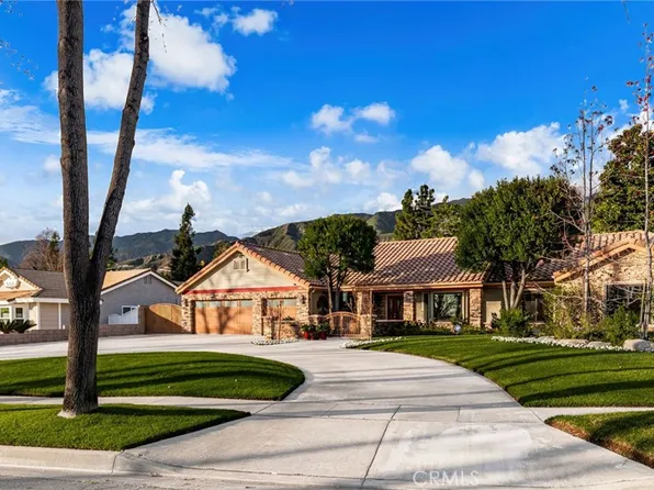 335 Paxton Ct, Upland, CA 91784