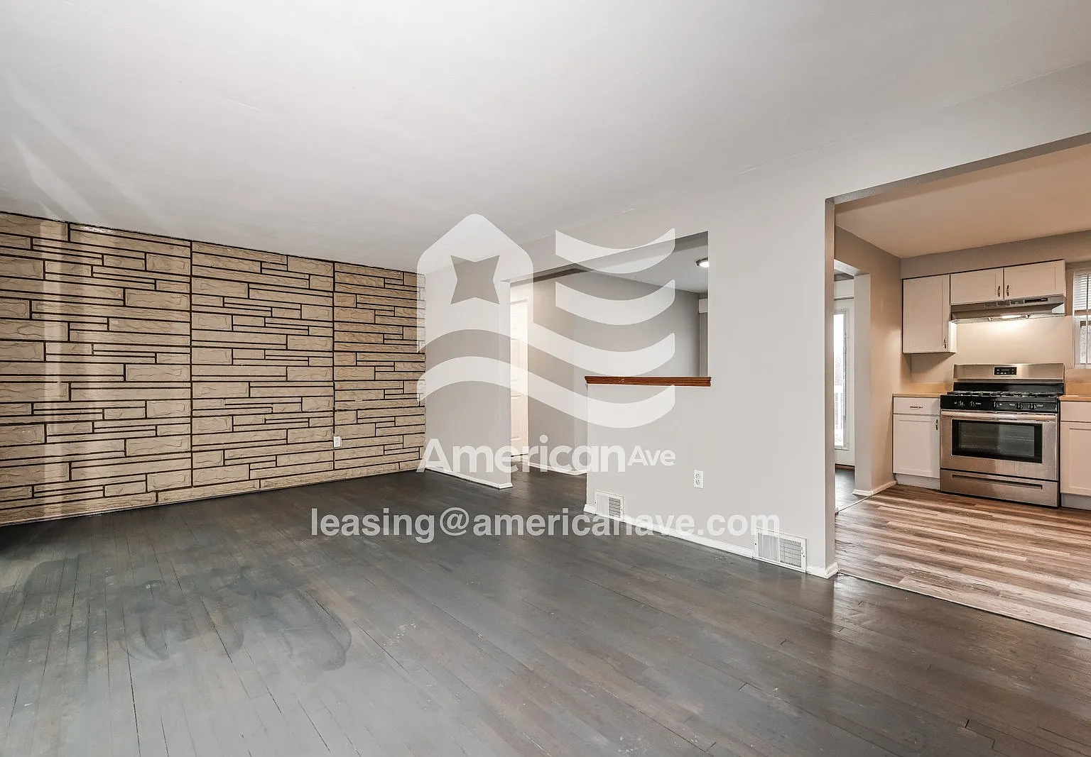 2 bed, 1.0 bath, 900 sqft, $1,220 — Photo 2