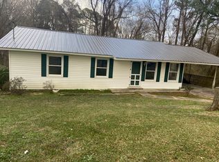 15 4th St SW, Arab, AL 35016