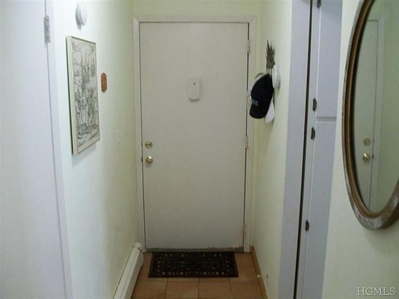 3rd image of 5 Granada Cres APT 17