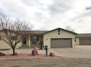 978 Locus Cir, Pueblo, CO 81006