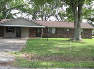 300 Dixie Dr, Bridge City, TX 77611