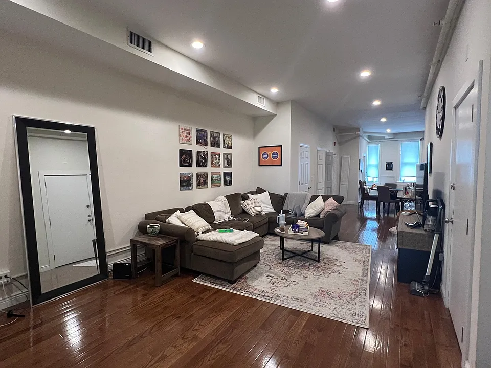 70 E Ridgewood Ave #2