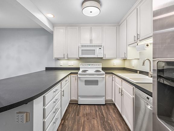 3rd image of 1108 N Milwaukee STREET #128
