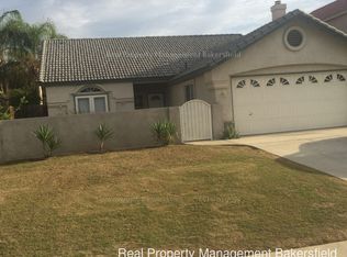 8707 Goldfinch Dr, Bakersfield, CA 93312