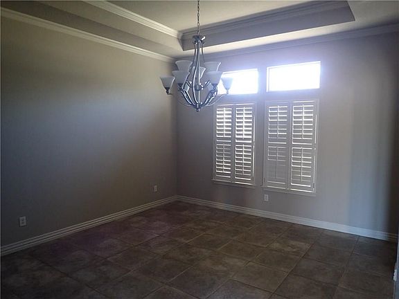 5th image of 1041 Peregrine Pl