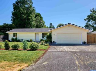323 S 2nd St, Jefferson, OR 97352