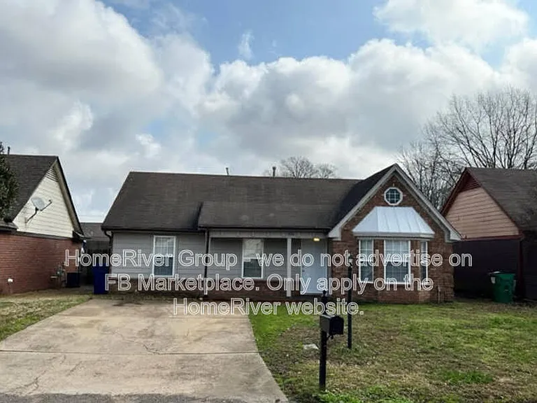 7052 Foxhall Dr — Photo 1