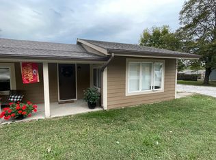 400 N Webster St, Spring Hill, KS 66083