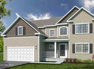 241 Park Ridge Dr, Niskayuna, NY 12309