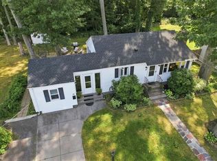 14 Woodhill Dr, Cranston, RI 02920