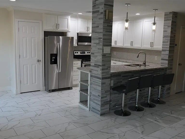 2379 Briarwest Blvd #25 — Photo 9
