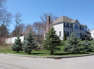 39 Mockingbird Ln, North Attleboro, MA 02760