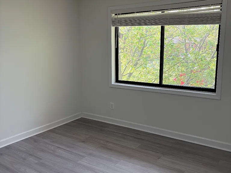 6435 Richmond Hwy #302 — Photo 12