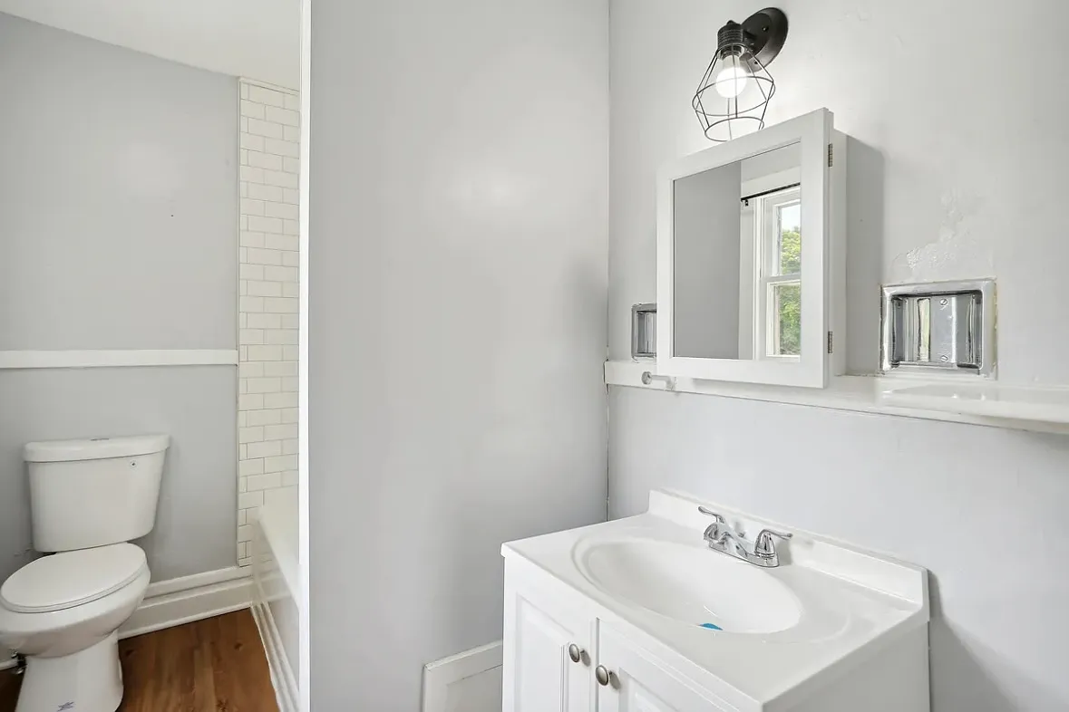 2 bed, 900 sqft, $1,500 — Photo 4