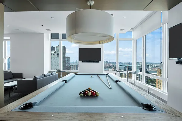 Rented by Corcoran | media 27