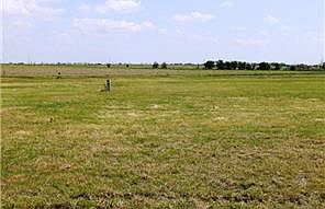 2nd image of 605 Lathem Blvd