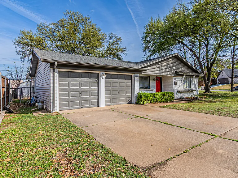 308 Franklin Dr — Photo 27