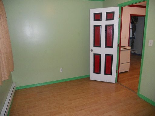 5th image of 114 S Lincoln St