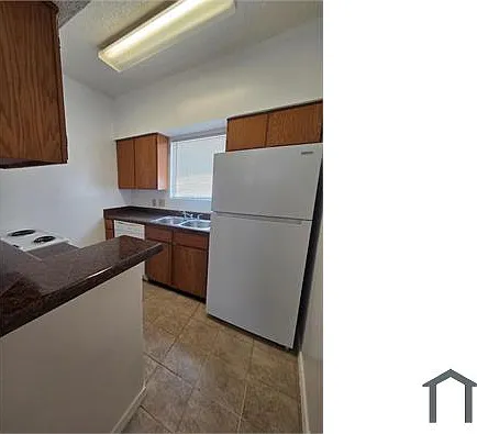 2423 W Slaughter Ln #D — Photo 8