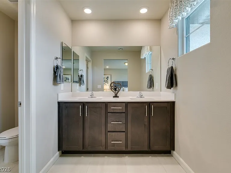 653 Pickled Pepper Pl — Photo 32