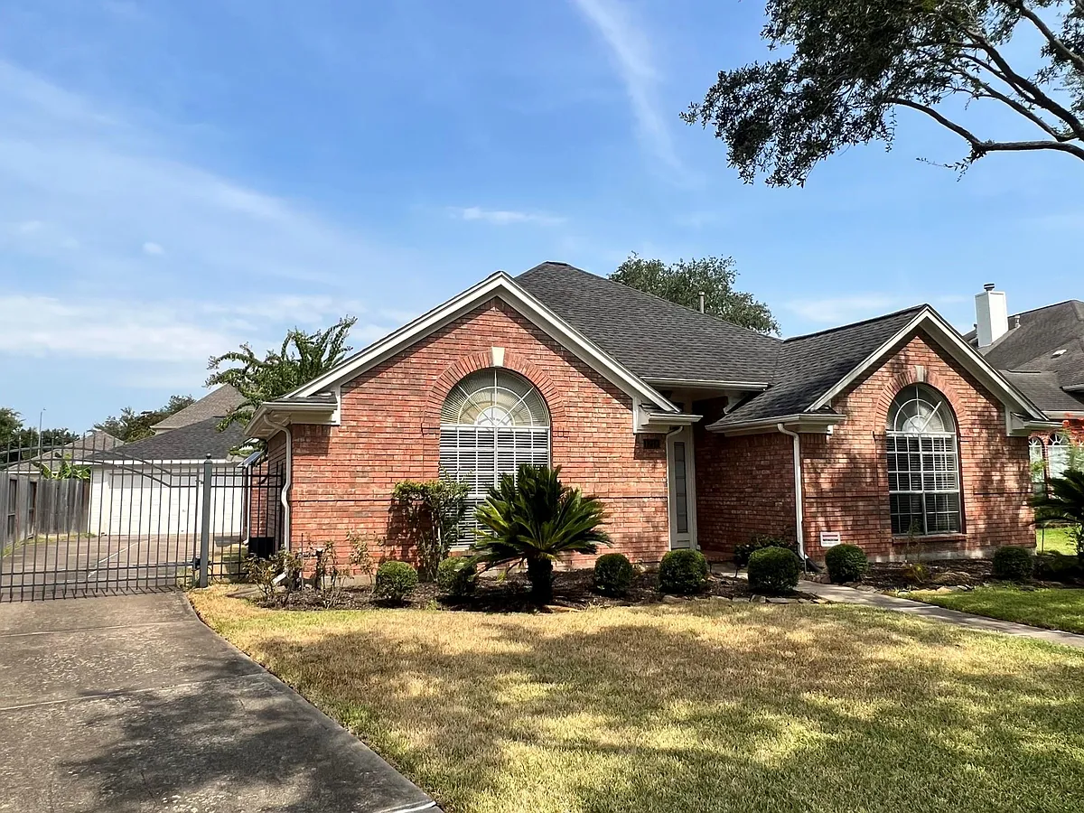 Building Photo - 1718 Berkoff Dr