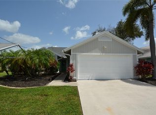 6137 Lucerne St, Jupiter, FL 33458