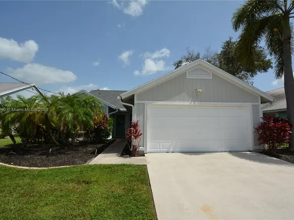 6137 Lucerne St, Jupiter, FL 33458