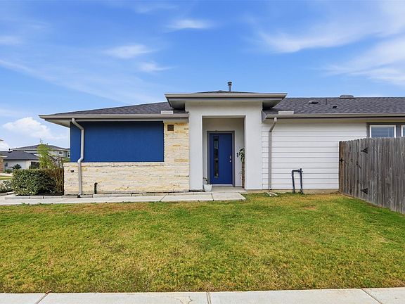 3rd image of 2915 Newington Ln