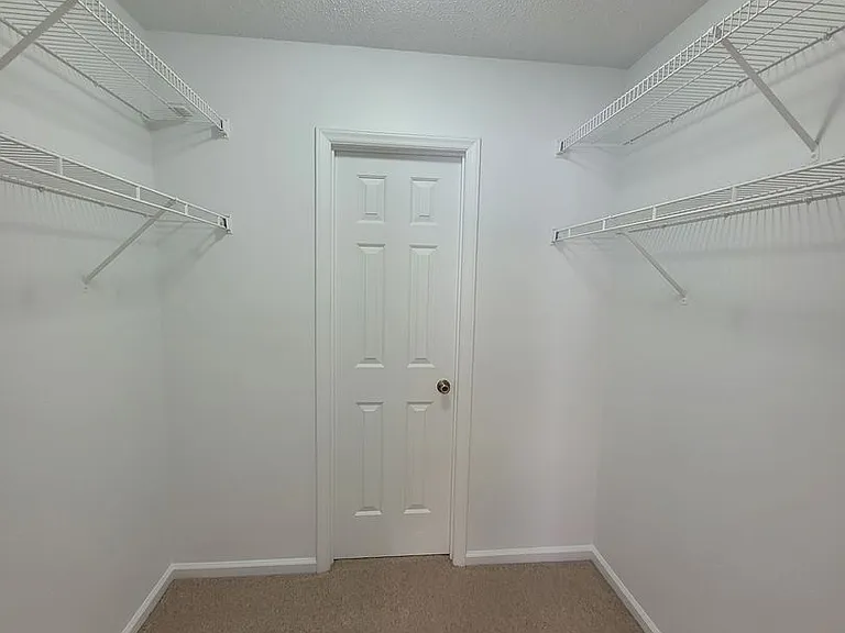 Arlington Apartments — Photo 150