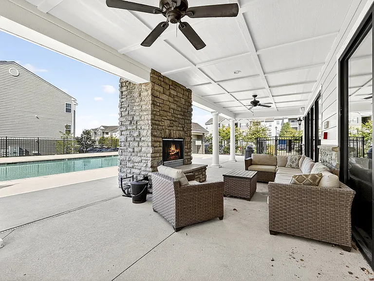 Aventura at Mid Rivers — Photo 25