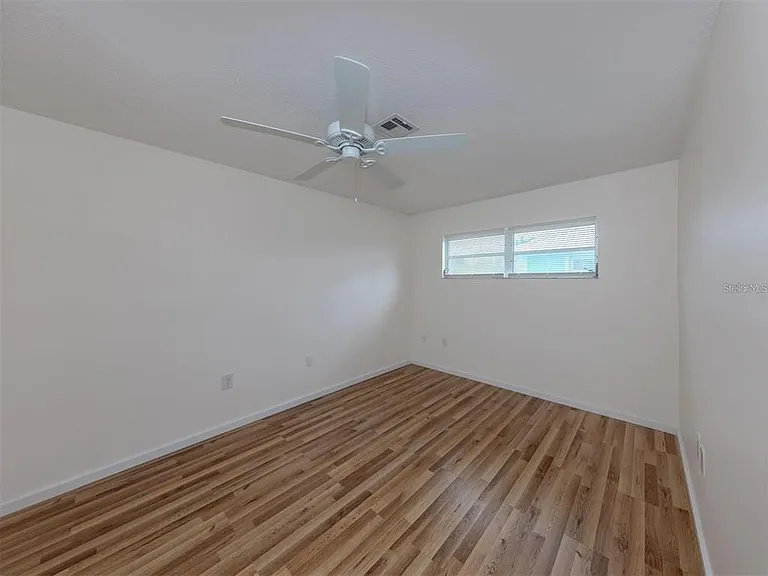 1215 Mango Ave — Photo 16