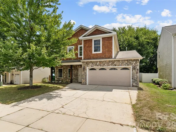 9232 Aloysia Ln, Charlotte, NC 28269