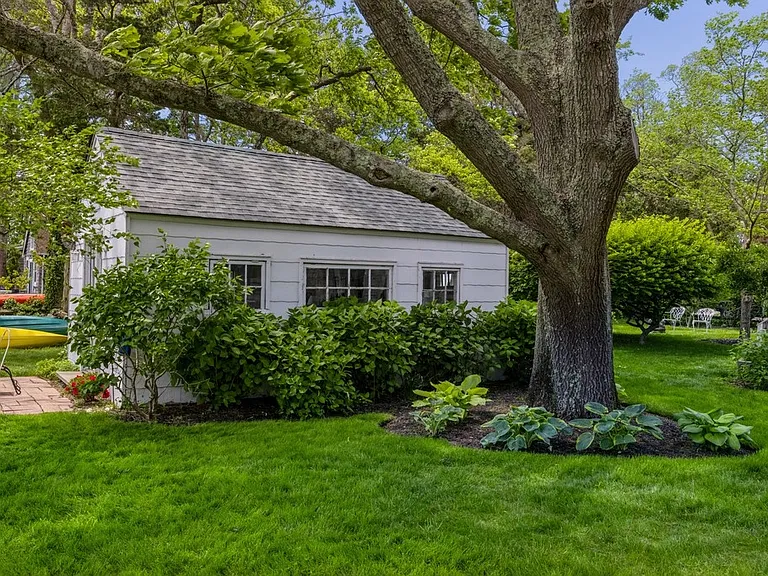 64 Towd Point Rd — Photo 6