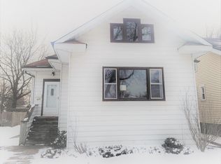 925 Garden St, Park Ridge, IL 60068