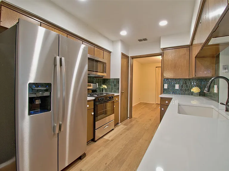9202 Quail Meadow Dr — Photo 8