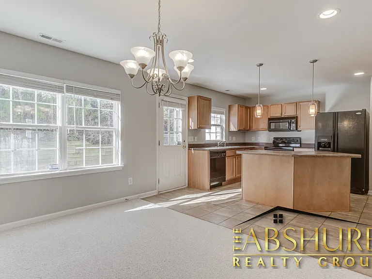 5223 Malik Dr — Photo 8