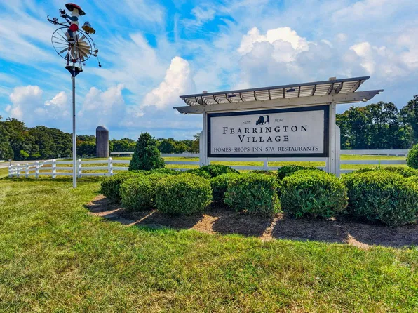 401 Lyndfield Close, Pittsboro, NC 27312