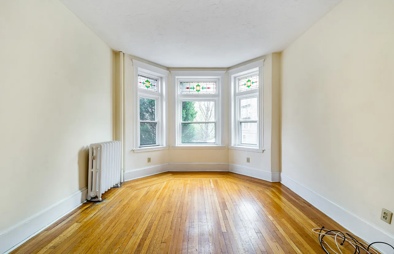 2 bed, 900 sqft, $3,600 — Photo 3