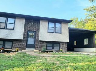 1013 Scenic Dr, Festus, MO