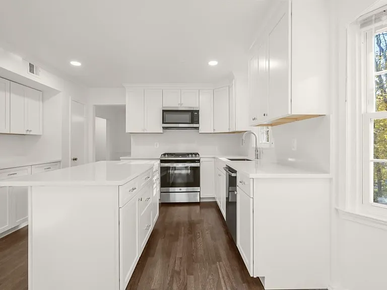 Arbor View Rd — Photo 9