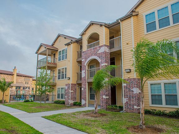 3rd image of 2921 Airline Rd APT 1902