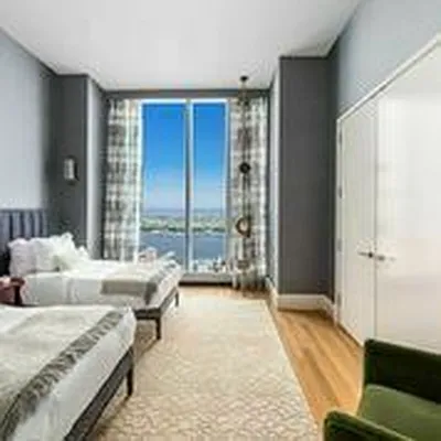 Sold by Extell Marketing Group | media 10